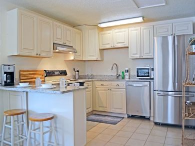 Anna Maria Island Vacation Rental 2 bedroom Steps From Beach